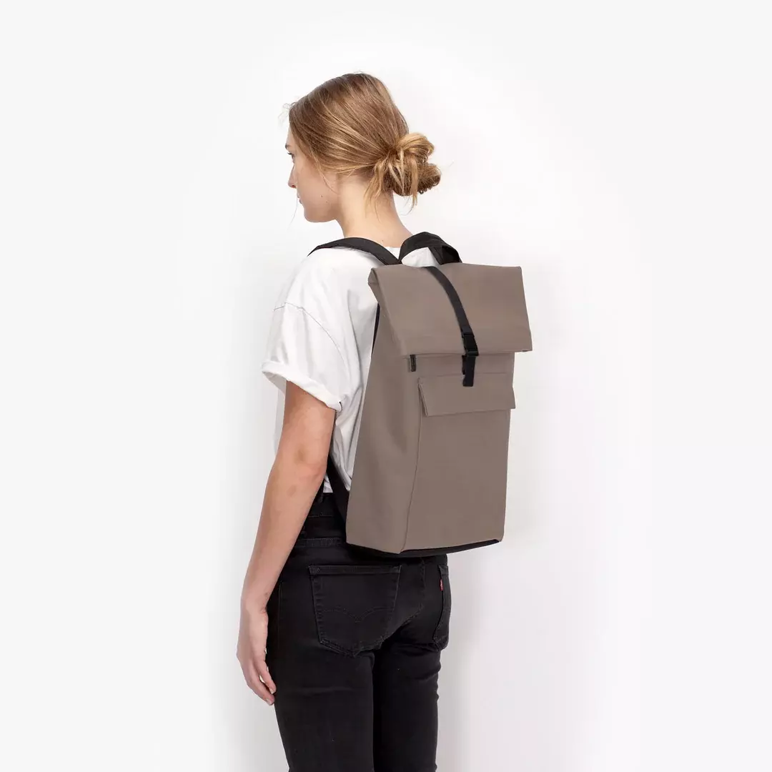 Ucon Acrobatics Jannik Medium Lotus Infinity Dark Sand Rolltop Rucksack beige